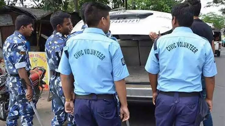 Extortion case Kasba : কসবায় সিভিক ভলান্টিয়ার পুলিশের উর্দি পরে তোলাবাজি, তদন্ত ও শাস্তির নির্দেশ